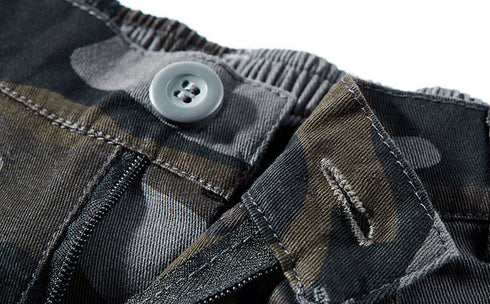 Men's Camouflage Cargo Shorts with Zip Pockets
