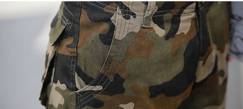 Plus Size Men's Loose Camo Shorts with Pockets