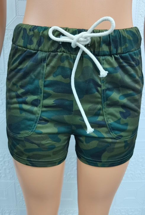 Women's Camouflage Print High Waisted Straight Leg Shorts